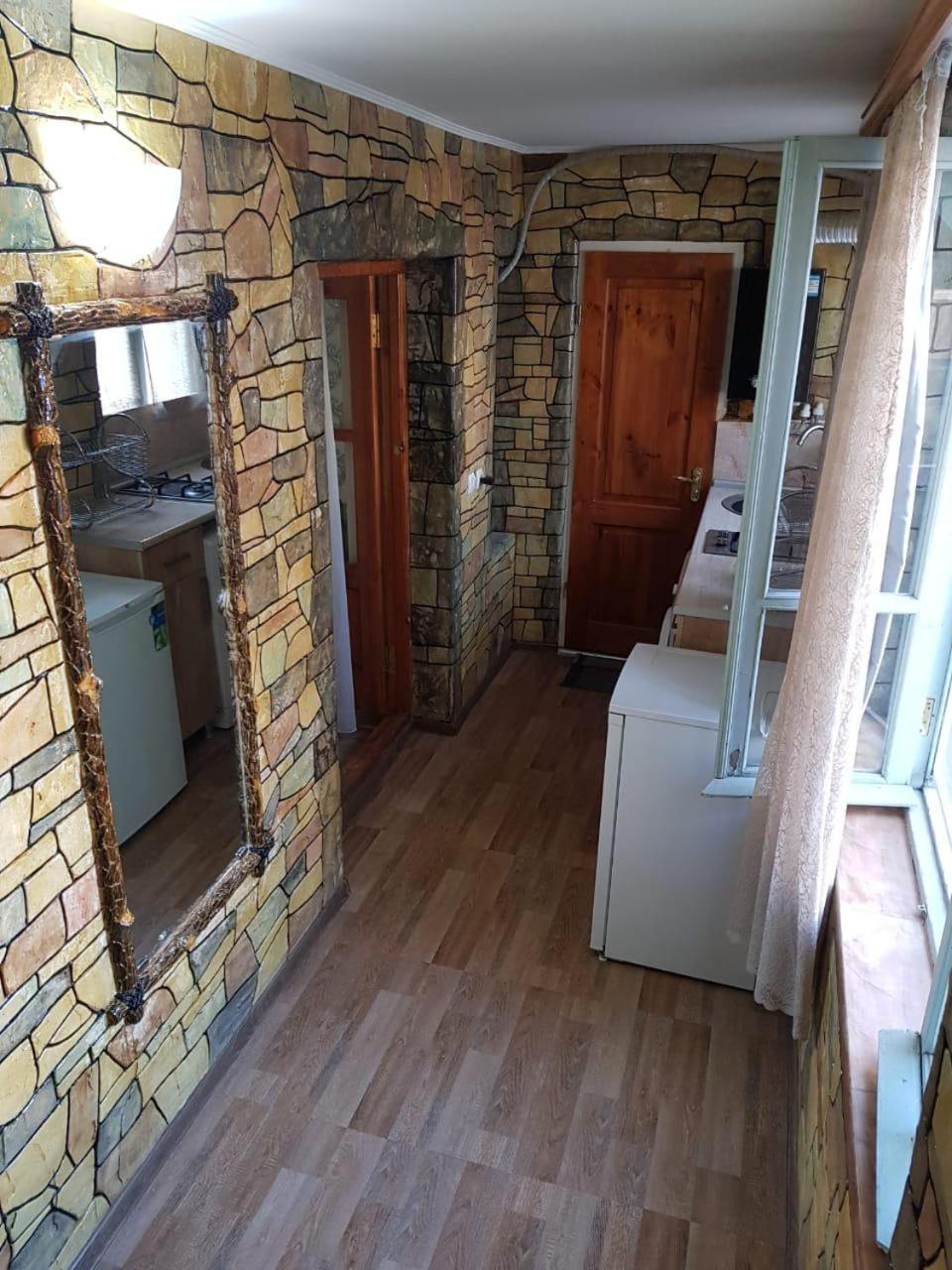 Old Yard Guest House Тбилиси Экстерьер фото