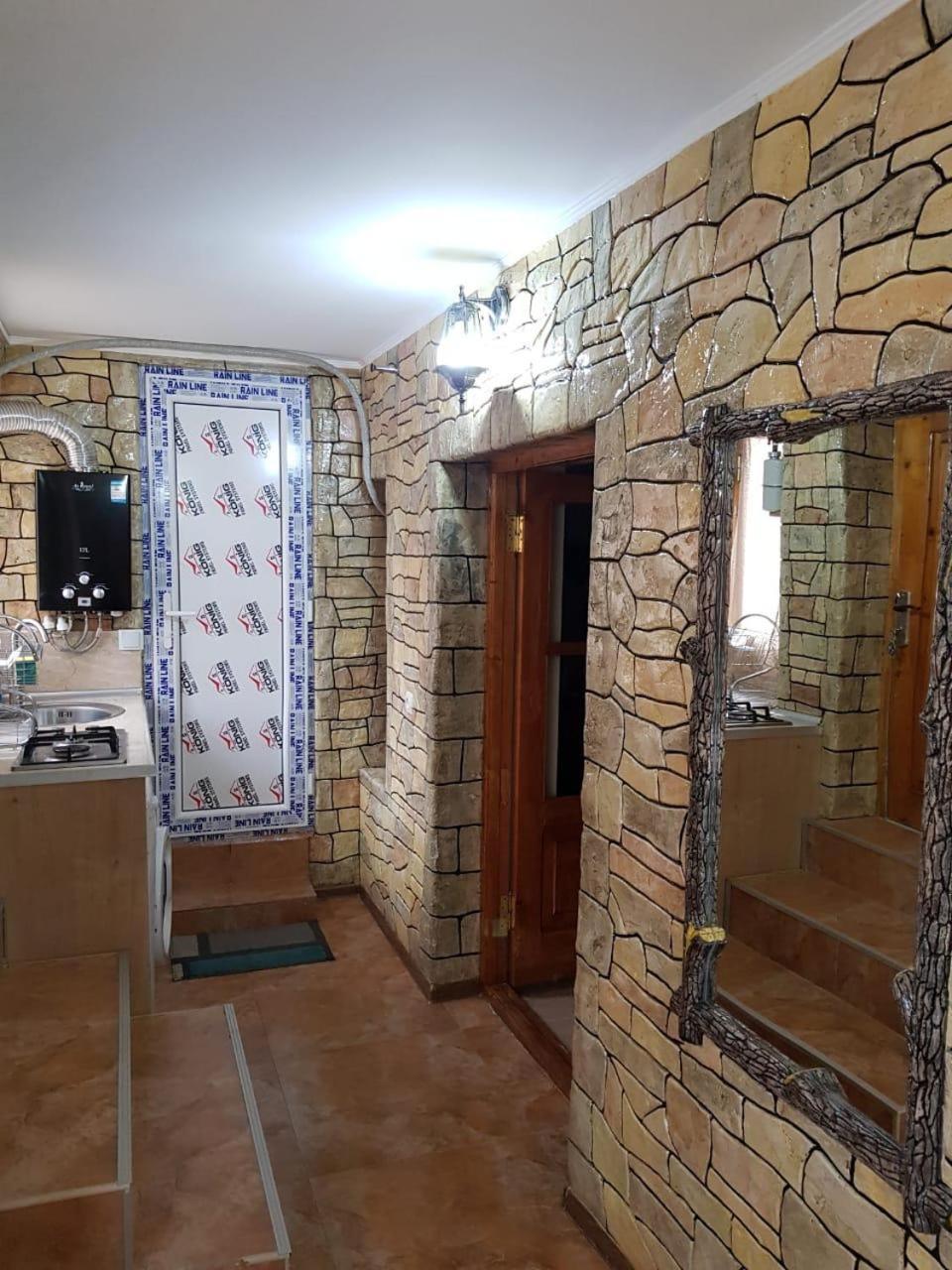 Old Yard Guest House Тбилиси Экстерьер фото