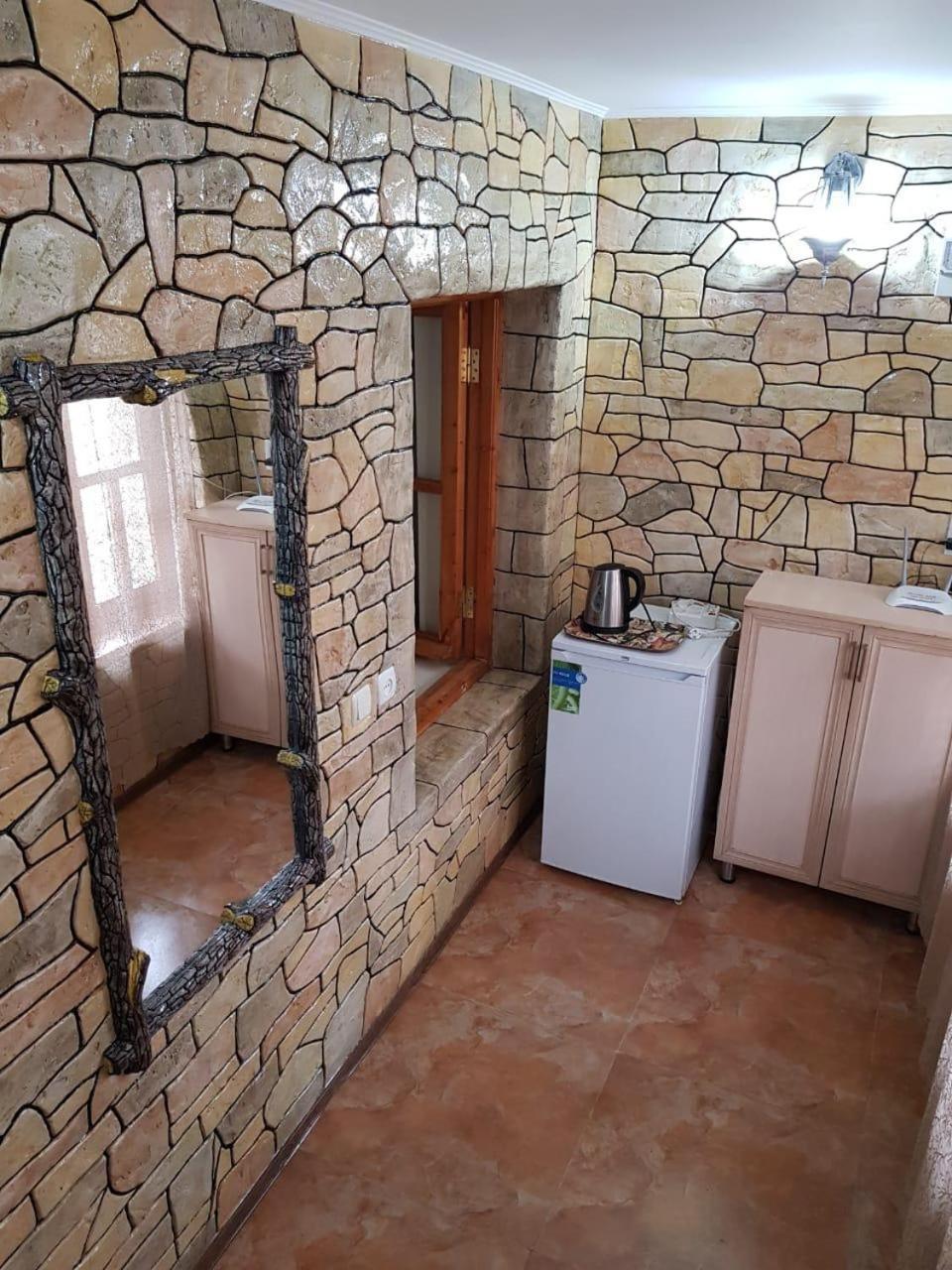 Old Yard Guest House Тбилиси Экстерьер фото
